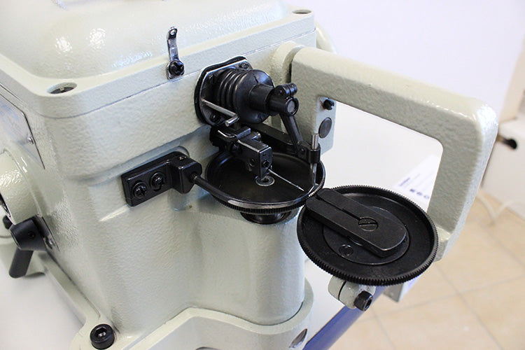 Techsew 202 PRO Industrial Fur / Sheepskin Sewing Machine
