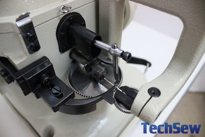 Techsew 602 Heavy Duty Industrial Fur Sewing Machine